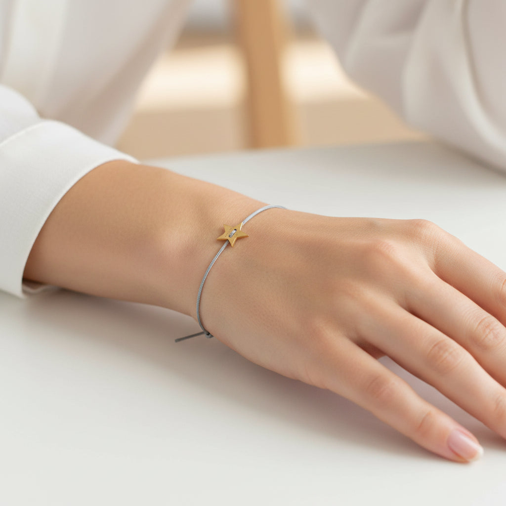 Star Grau Armband aus 925 Sterlingsilber, 24k vergoldet – Petit Laszlo, handgefertigt in Zürich