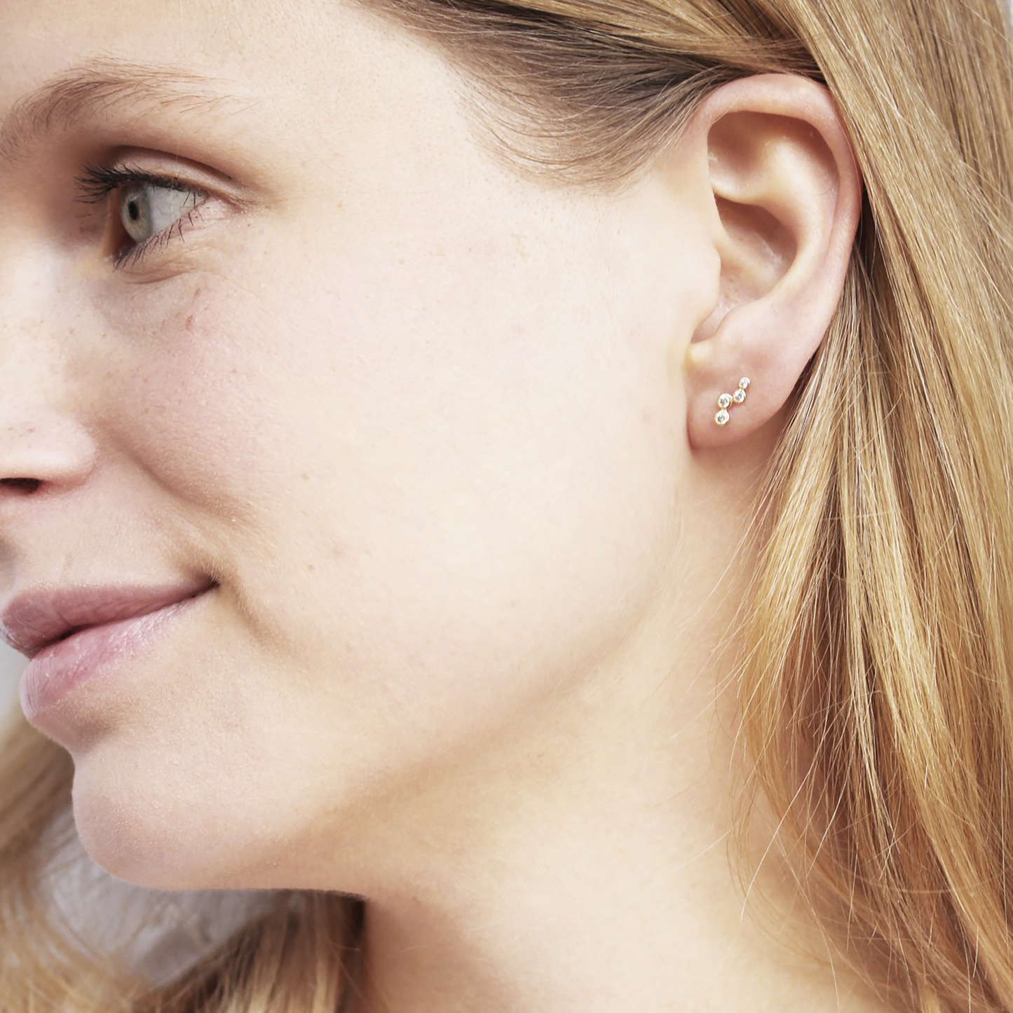 Yellow Gold Delicate Earring