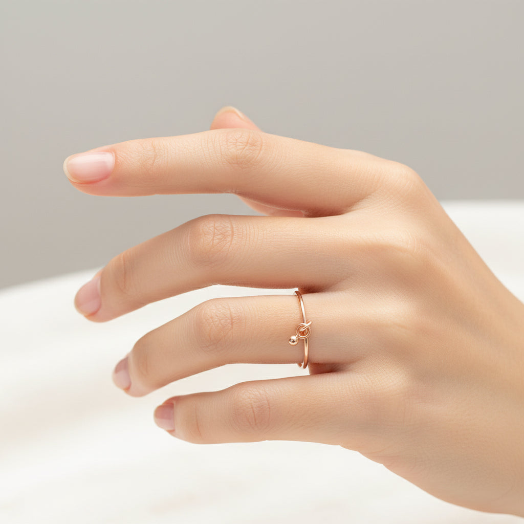 Csepp Ring aus 925 Sterlingsilber, 24k vergoldet – Petit Laszlo, handgefertigt in Zürich