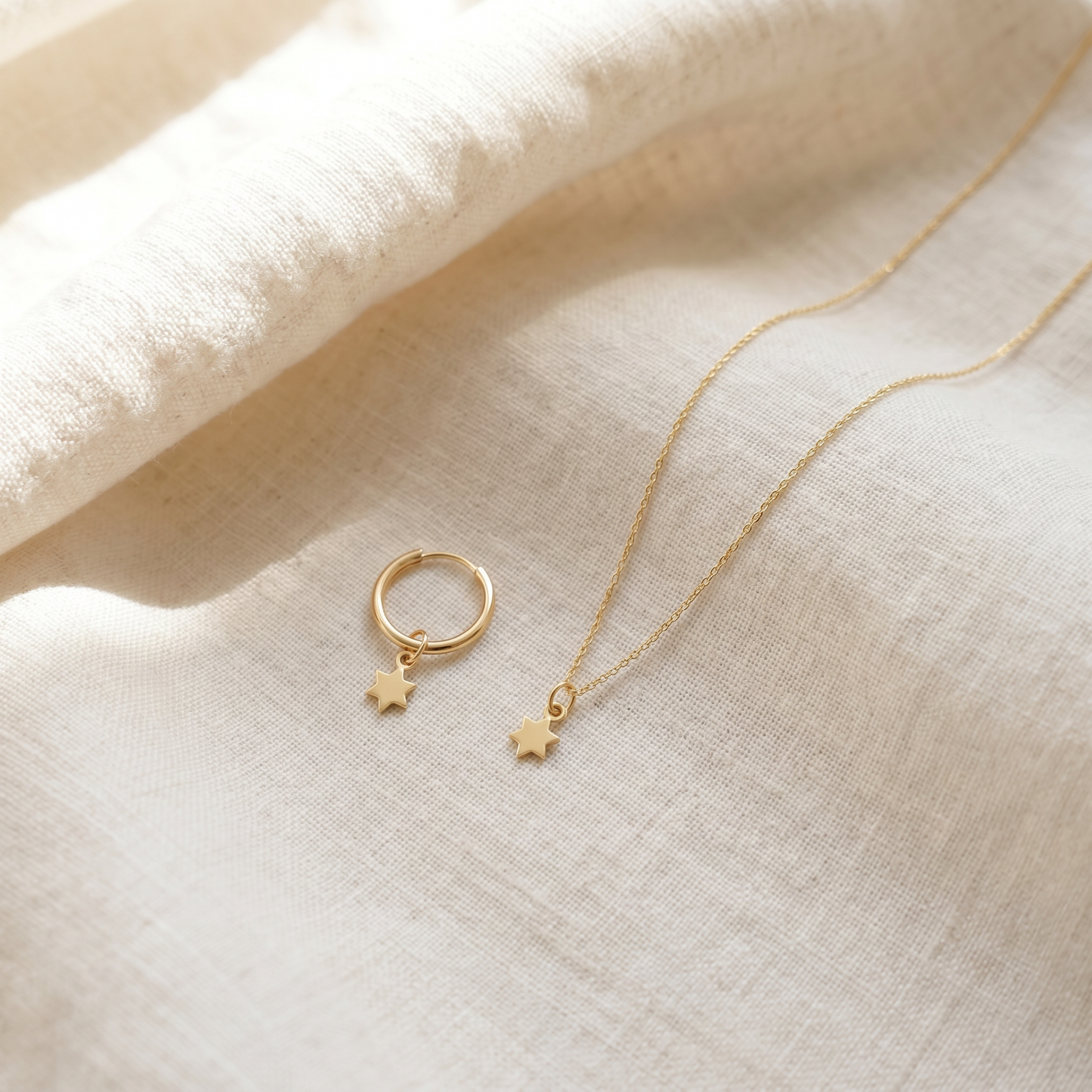 Petit Laszlo Stella Stack Bundle – Halskette und Ohrring mit feinem Stern-Anhänger Gold Vermeil